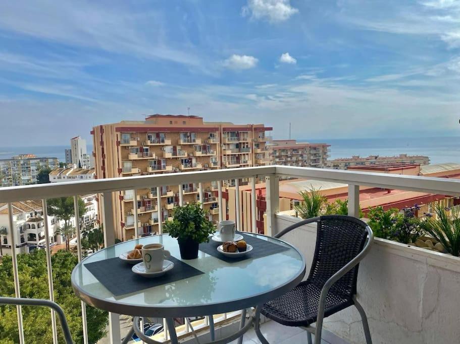 Malabiz Home Piscina Terraza Con Vistas Y Playa Benalmádena Eksteriør bilde