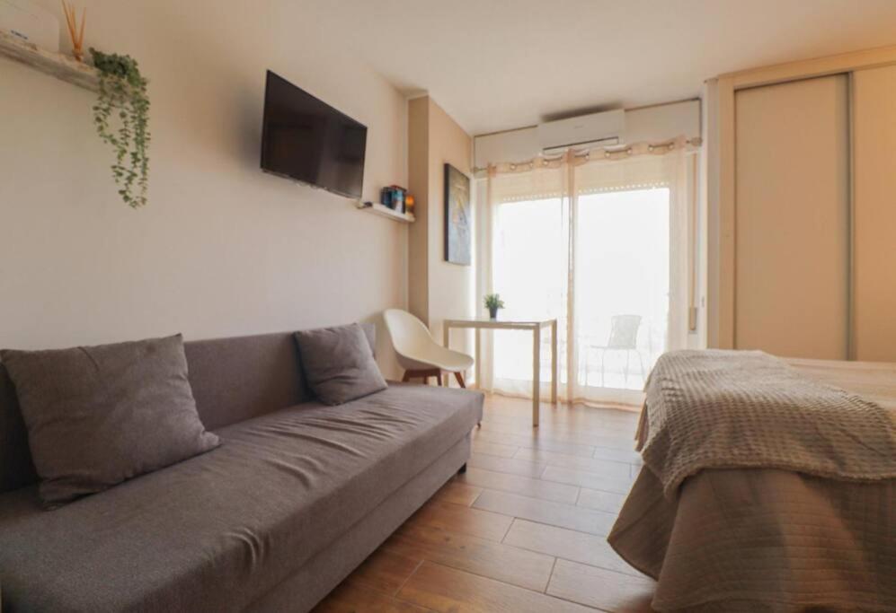 Malabiz Home Piscina Terraza Con Vistas Y Playa Benalmádena Eksteriør bilde